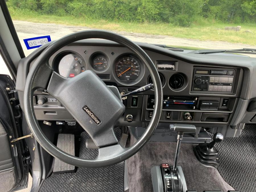 Торпедо Toyota Land Cruiser (FJ62) 1988 года  (фото 90 из 164)